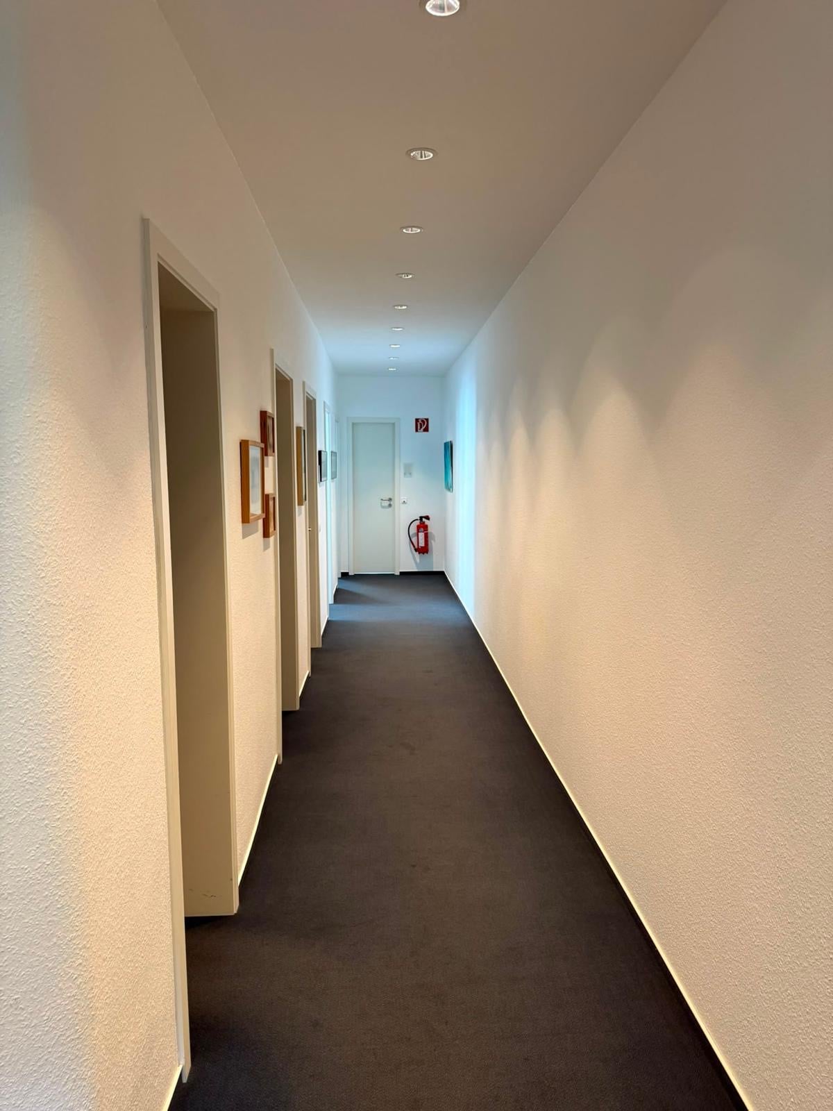 Flur zu den Büros · Hannover